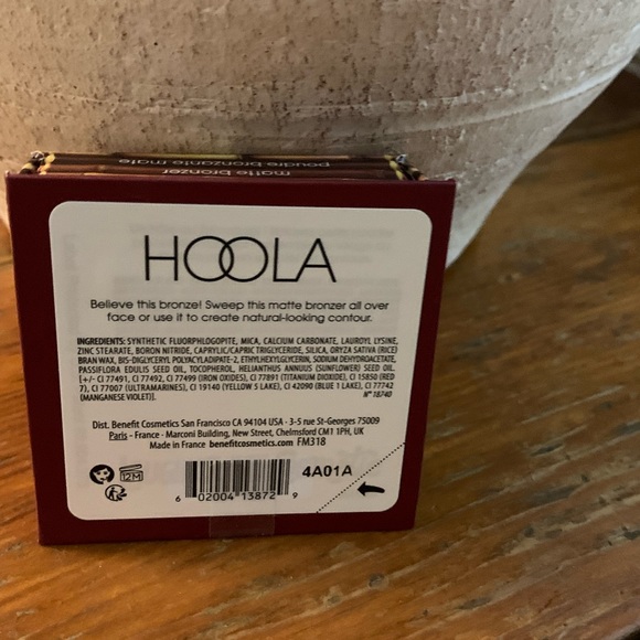 Silky-soft powder bronzer with a matte finish - Picture 2 of 4